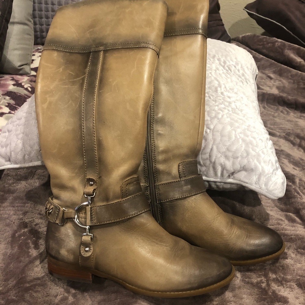 Size 7  Alex Marie Carmel colored versatile boots